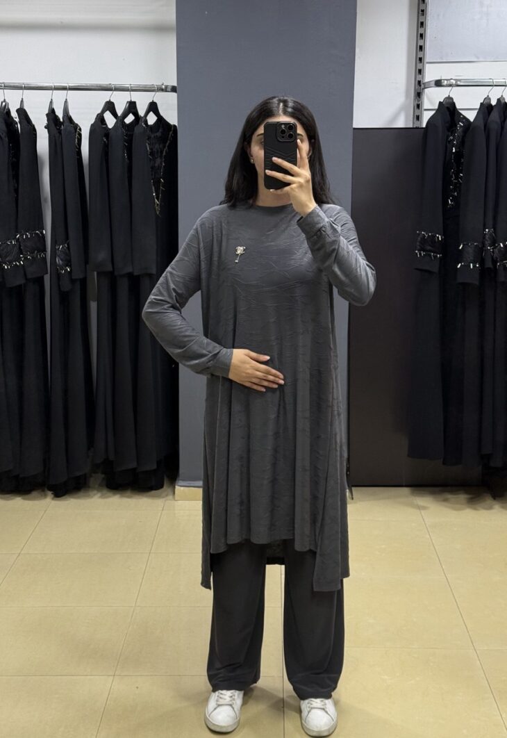 ⁦401 طقم منقوش قطعتين 48/38 سكني داكن⁩ - الصورة ⁦2⁩