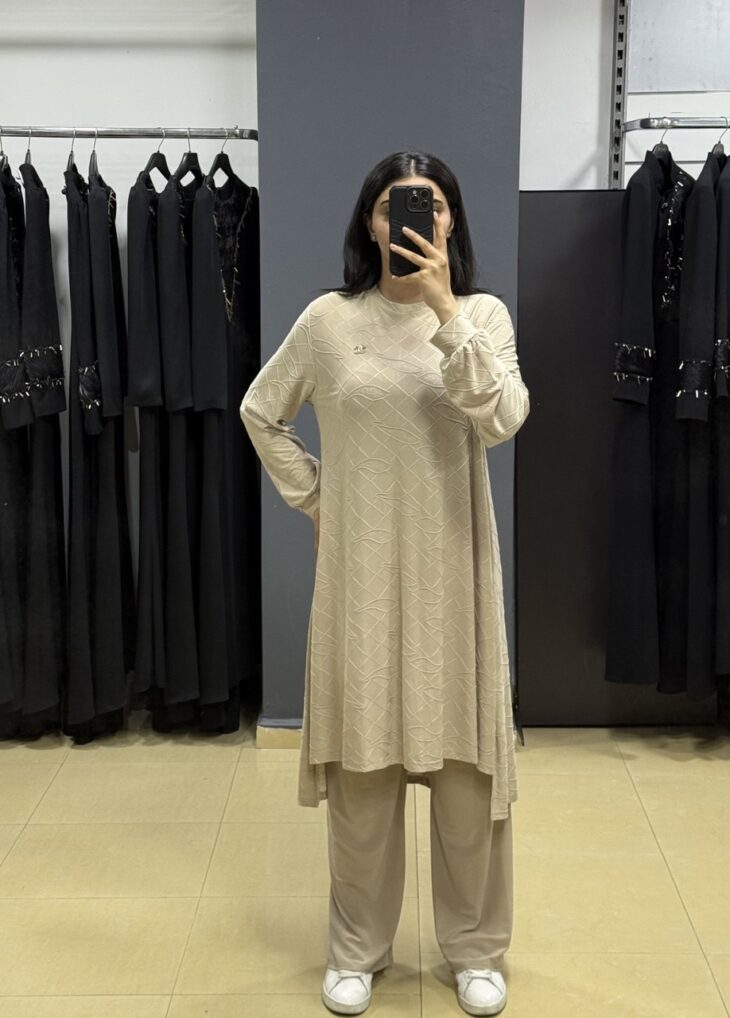 401 طقم منقوش قطعتين 48/38 بيج