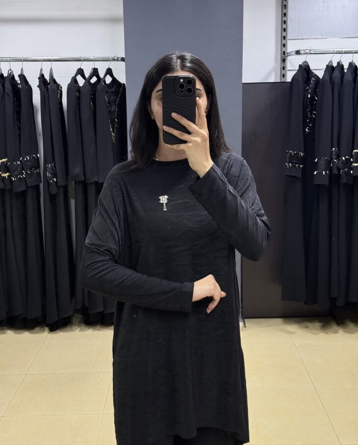 ⁦402 طقم منقوش بلوز غير متماثل القطع 48/38 أسود⁩ - الصورة ⁦3⁩