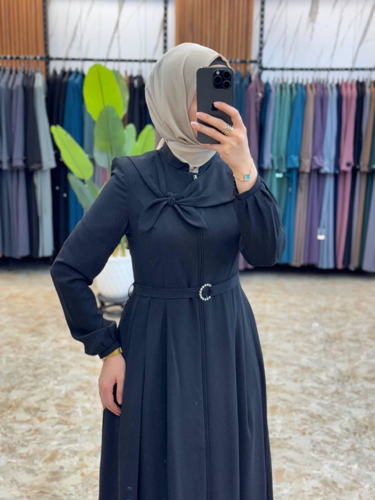 ⁦90804 جلباب سحاب مع حزام 44/38 أسود⁩ - الصورة ⁦2⁩