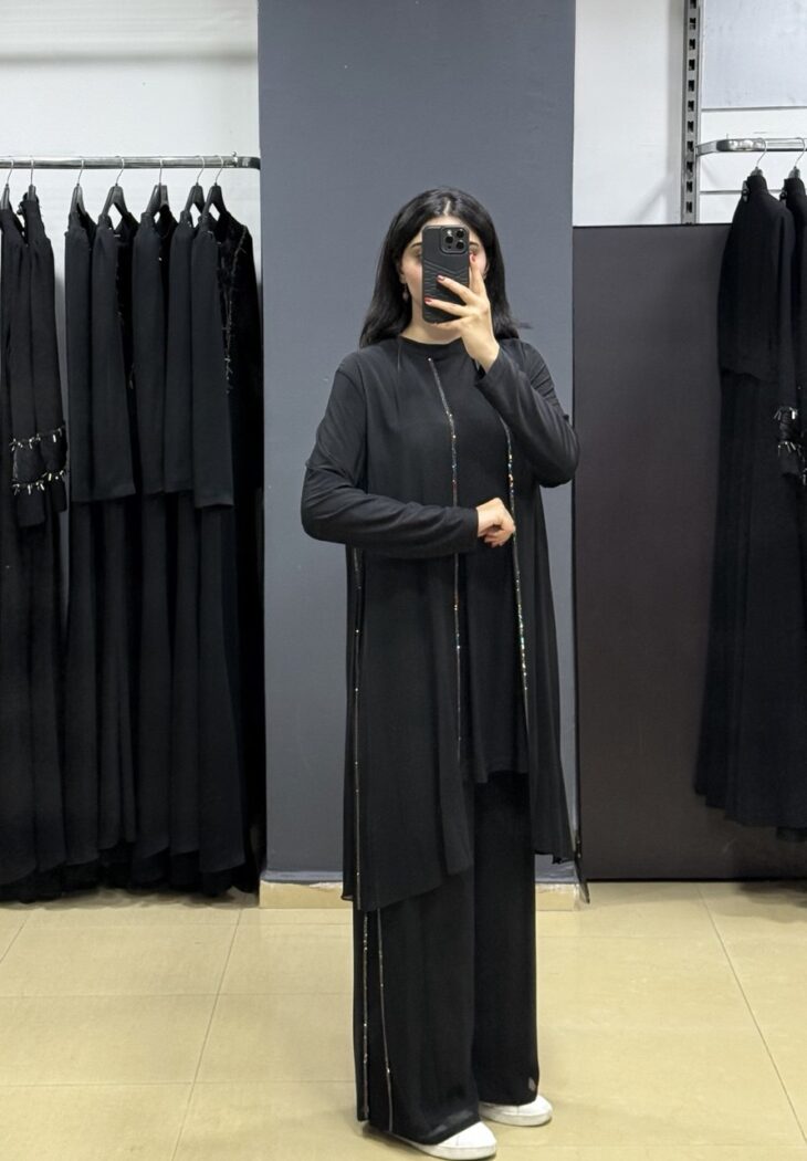 ⁦4430 طقم قطعتين شيفون مع لمعة 50/38 أسود⁩ - الصورة ⁦2⁩