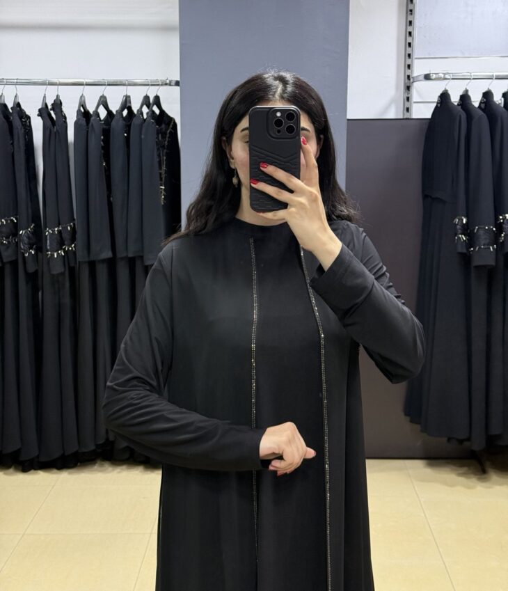 ⁦4430 طقم قطعتين شيفون مع لمعة 50/38 أسود⁩ - الصورة ⁦3⁩