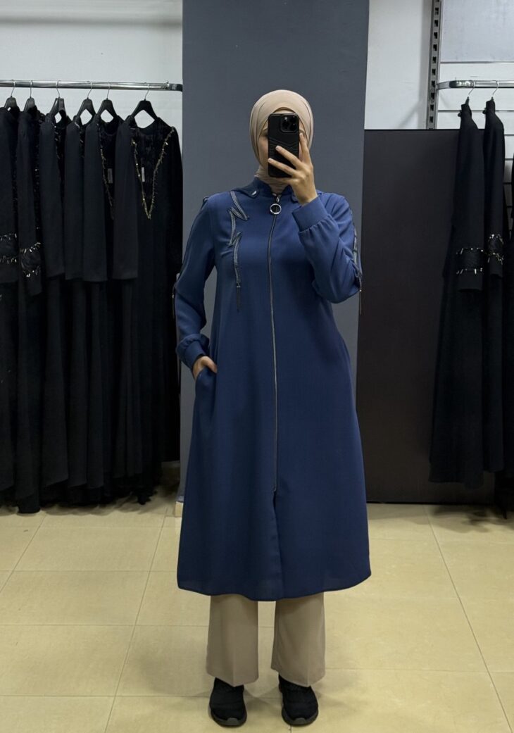 ⁦2456 ترانشكوت سحاب طاقية مع جيب 52/42 نيلي⁩ - الصورة ⁦2⁩