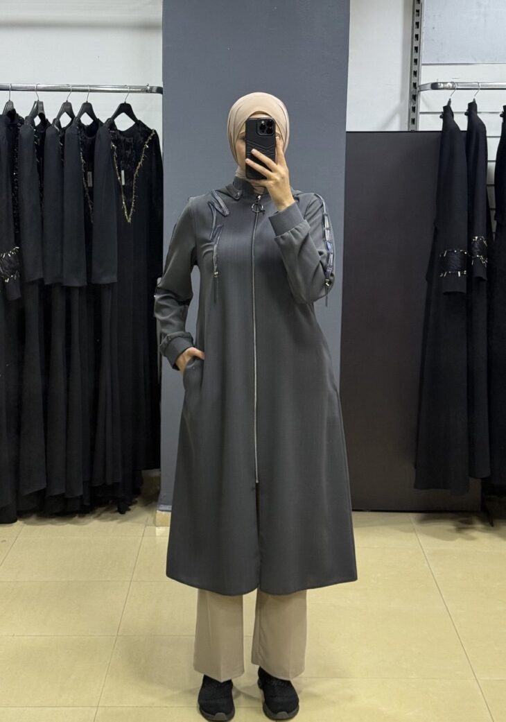 ⁦2456 ترانشكوت سحاب طاقية مع جيب 52/42 سكني داكن⁩ - الصورة ⁦2⁩
