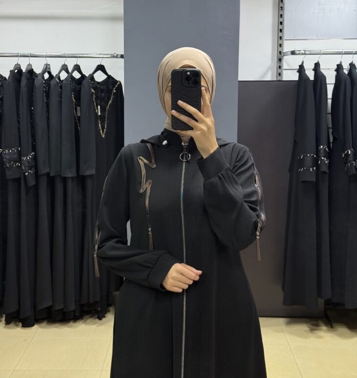 ⁦2456 ترانشكوت سحاب طاقية مع جيب 52/42 أسود⁩ - الصورة ⁦3⁩