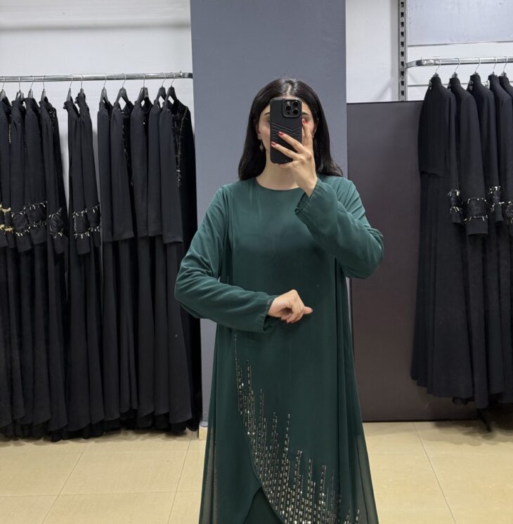 ⁦474 طقم قطعتين شيفون مع لمعة 50/40 زمردي⁩ - الصورة ⁦3⁩