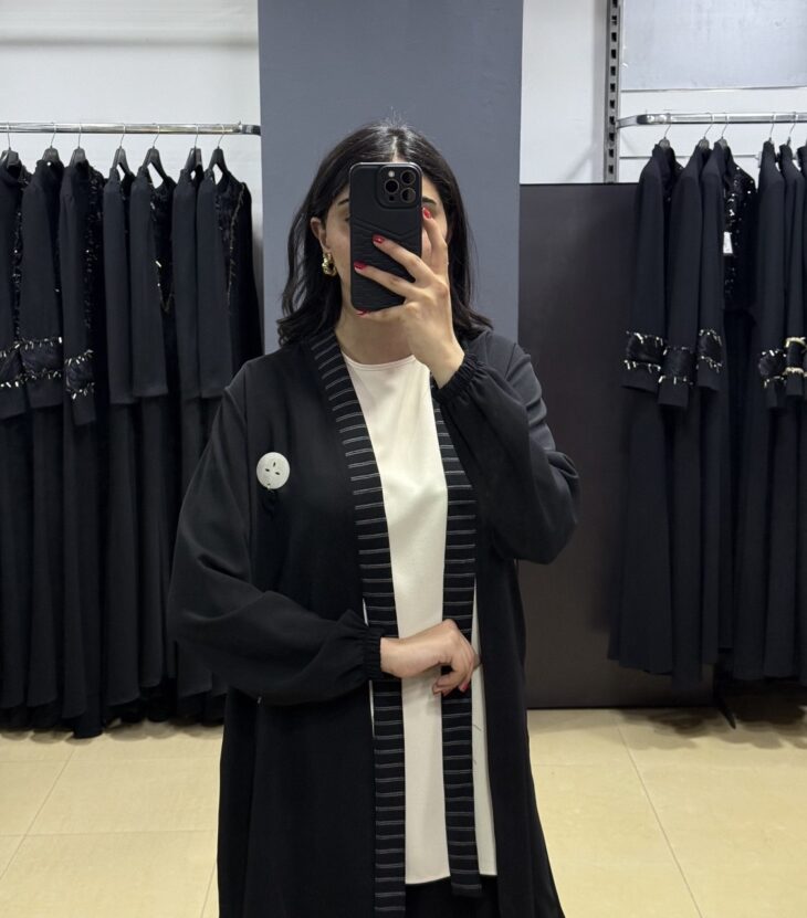 ⁦009048 طقم 3 قطع قبة مفتوح مع بروش 46/40 أسود⁩ - الصورة ⁦3⁩