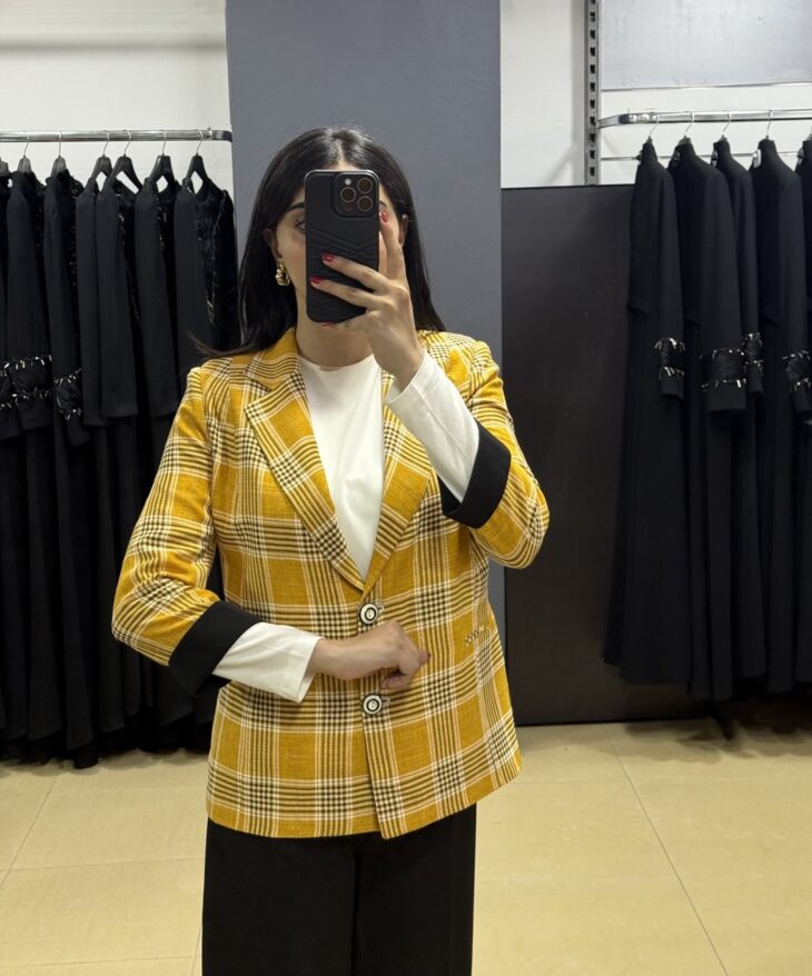 ⁦4064-2 جاكيت منقوش قبة أزرار 42/36 خردلي⁩ - الصورة ⁦3⁩