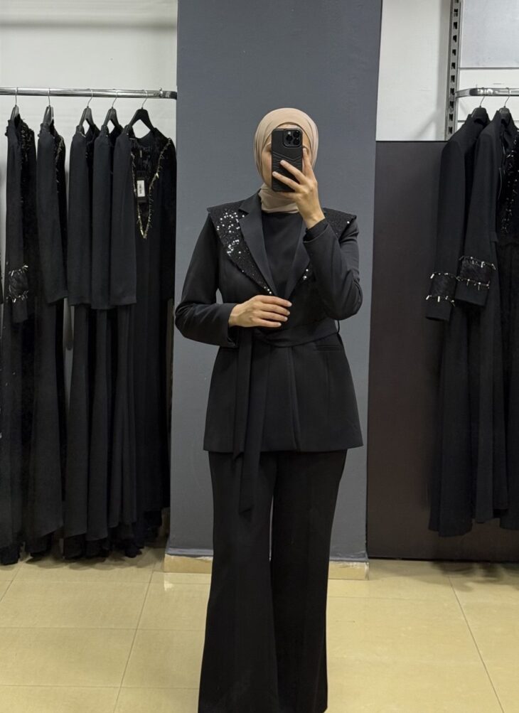 ⁦6057 طقم قطعتين قبة مفتوح لمعة مع حزام 44/38 أسود⁩ - الصورة ⁦2⁩