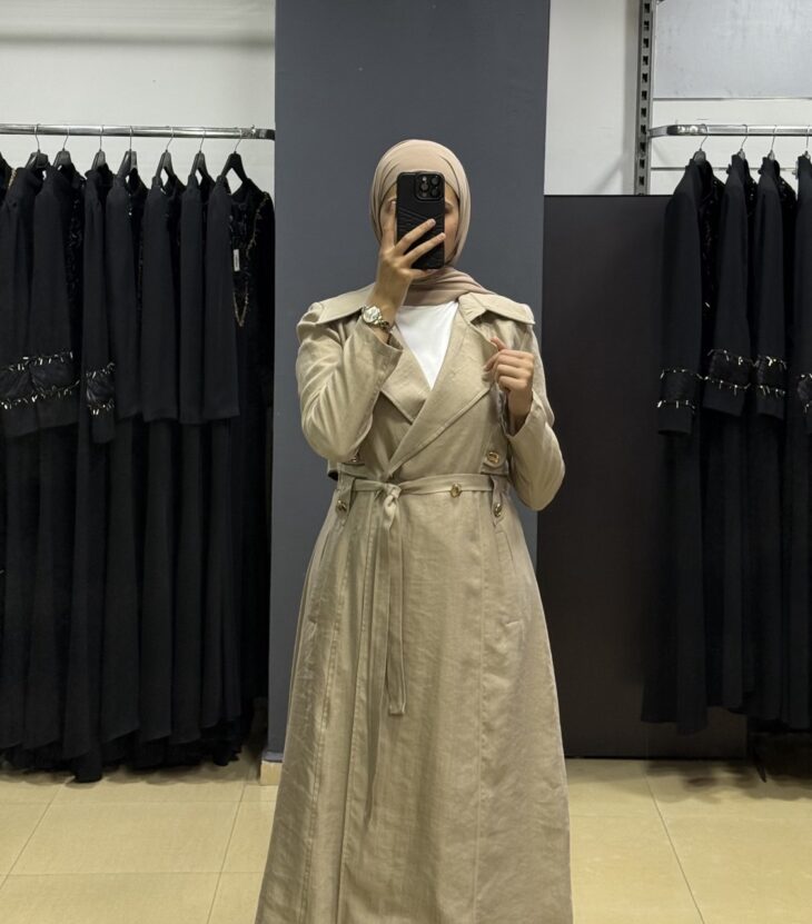 ⁦2370-1 ترانشكوت قبة أزرار جيب مع حزام 46/38 صخري⁩ - الصورة ⁦3⁩