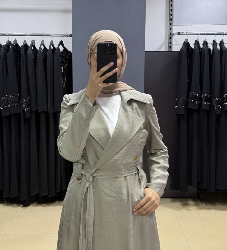 ⁦2370-1 ترانشكوت قبة أزرار جيب مع حزام 46/38 صخري فاتح⁩ - الصورة ⁦3⁩