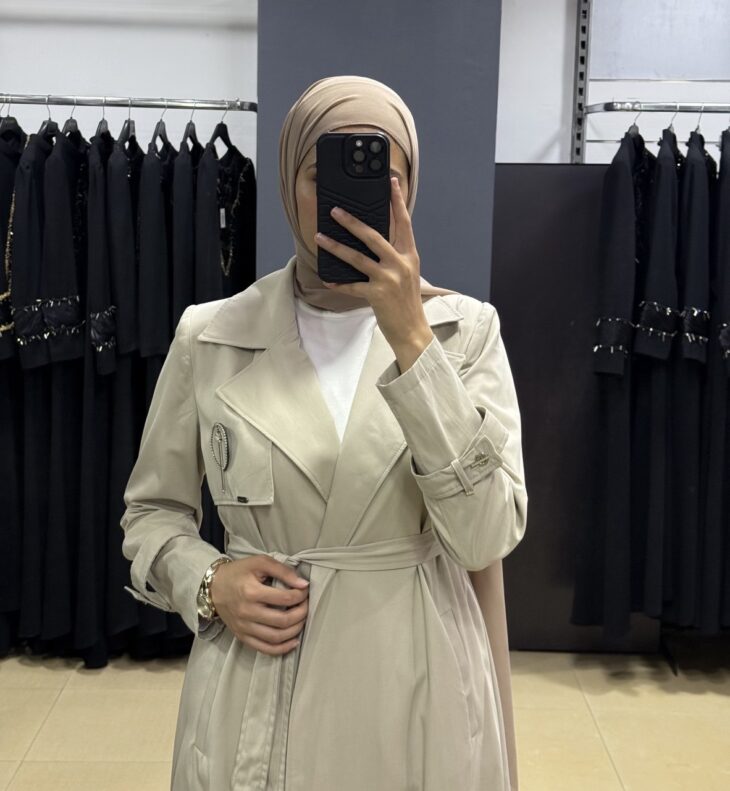⁦2616 ترانشكوت قبة مفتوح جيب بروش مع حزام 50/40 صخري⁩ - الصورة ⁦3⁩