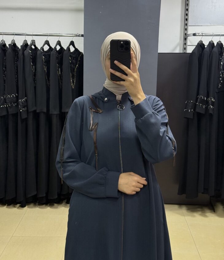 ⁦2456 ترانشكوت سحاب طاقية مع جيب 52/42 بترولي⁩ - الصورة ⁦3⁩