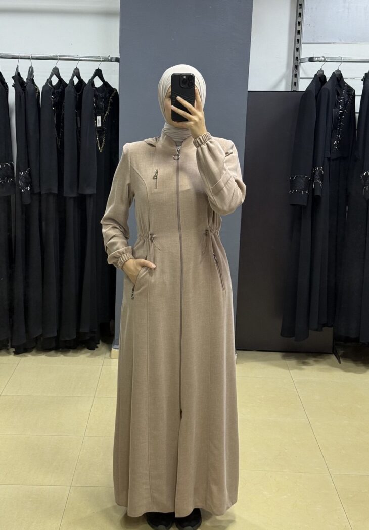 ⁦2240 جلباب سحاب زمة على الخصر طاقية جيب مع حزام 52/42 كاميل⁩ - الصورة ⁦2⁩