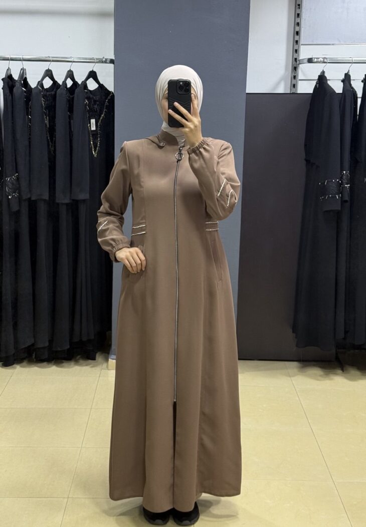⁦2492 جلباب سحاب شريط مع لمعة جيب طاقية مع حزام 52/42 عسلي⁩ - الصورة ⁦2⁩