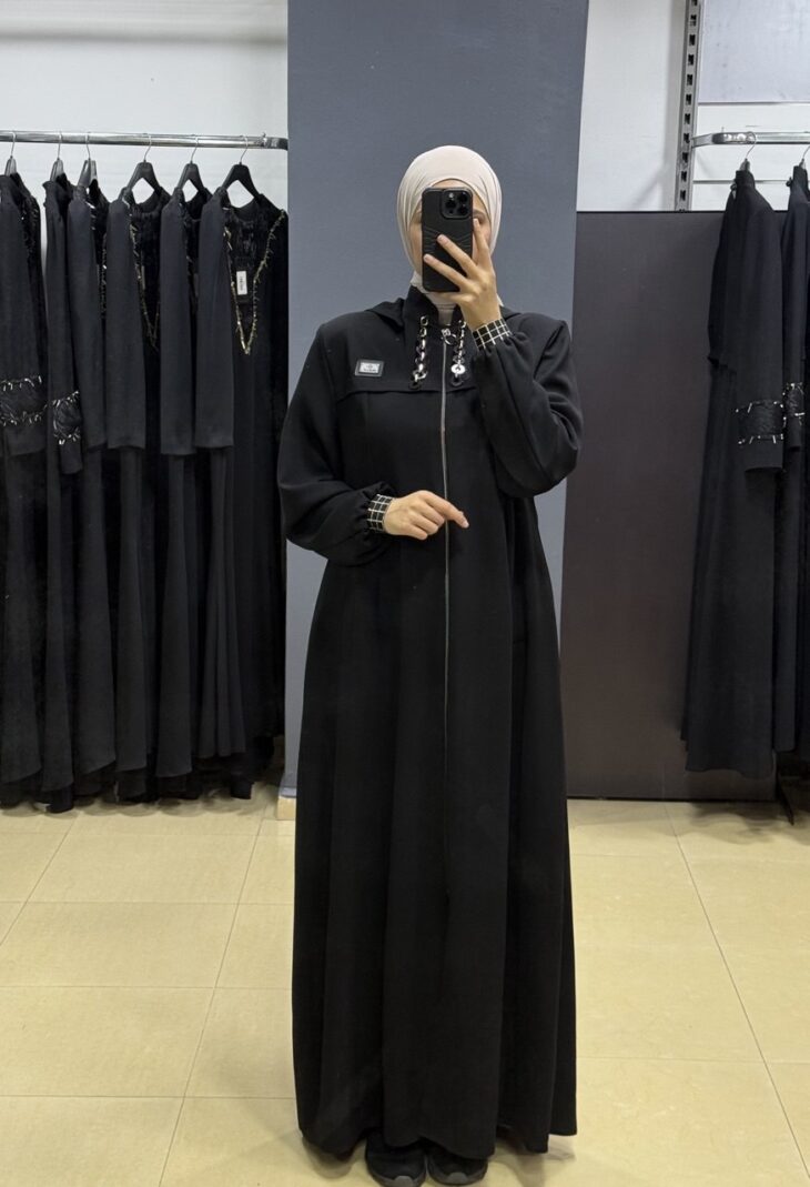 2425 جلباب سحاب طاقية مع جيب 54/40 أسود