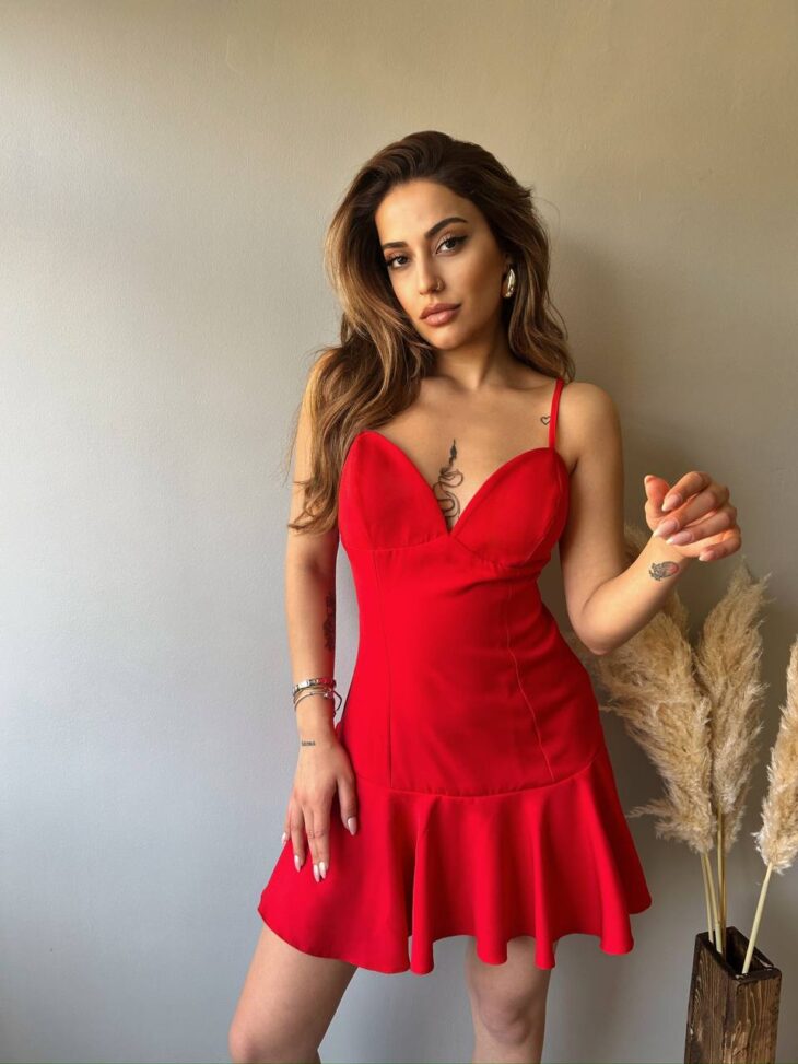 ⁦13310 فستان سادة 44/38 أحمر⁩ - الصورة ⁦3⁩