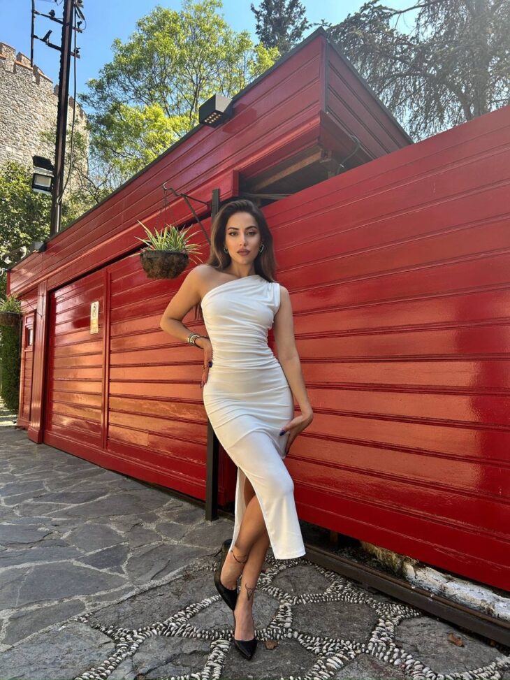 ⁦13676 فستان سادة 44/38 سكري⁩ - الصورة ⁦3⁩