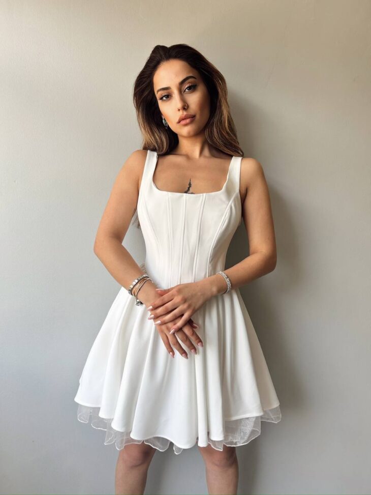 ⁦13352 فستان سادة 44/38 أبيض⁩ - الصورة ⁦2⁩