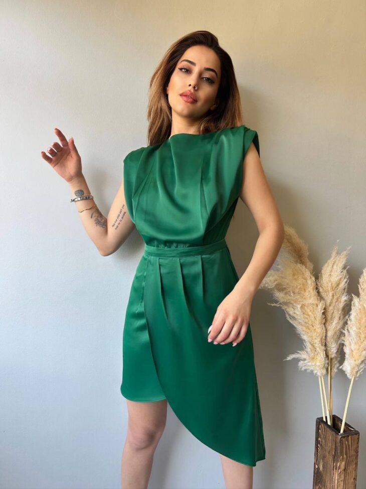⁦13359 فستان سادة 44/38 زمردي⁩ - الصورة ⁦2⁩