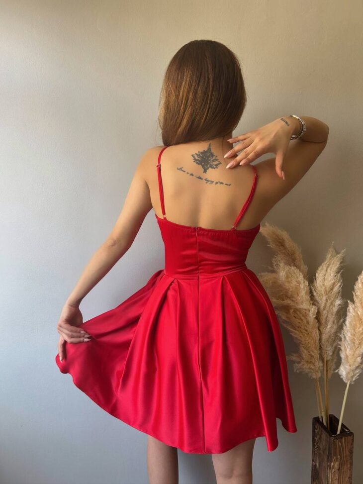 ⁦13362 فستان سادة 44/38 أحمر⁩ - الصورة ⁦7⁩