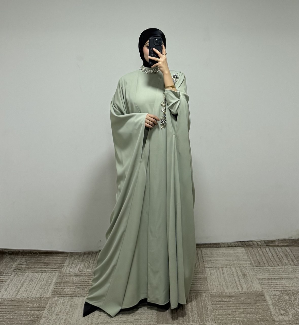 JS021 عباي قطعتين مع زخرفة 50/38 أخضر - الصورة 2